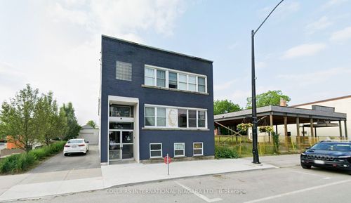 57 Division St, Welland, ON, L3B3Z5 | Card Image