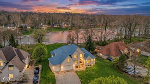 5717 Fall Creek Rd, Indianapolis, IN, 46220-5024 | Card Image