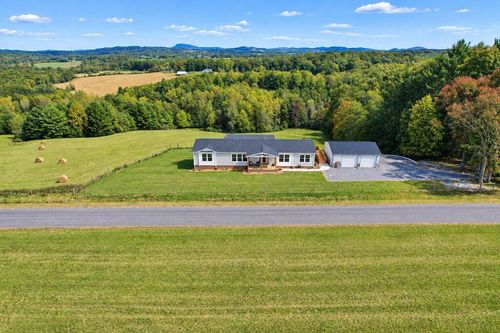 1279 Kinzer Rd, Hillsville, VA, 24343 | Card Image