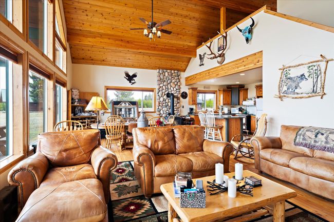 Main Cabin - Living Room to Dining Room | Image 24