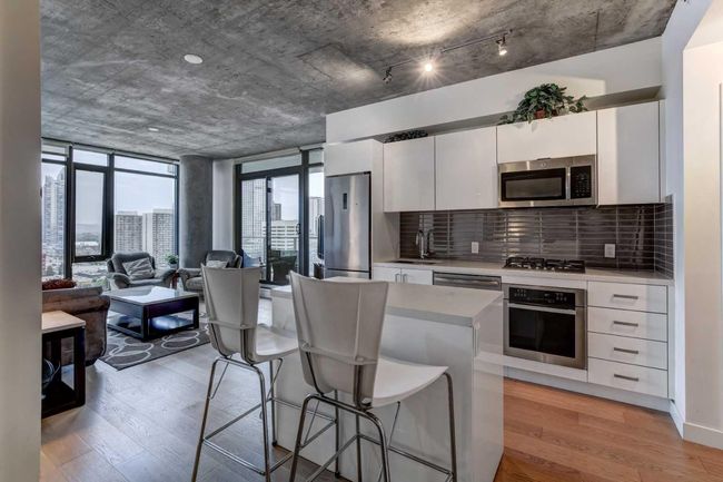1403 - 1010 6 St Sw, Condo with 1 bedrooms, 1 bathrooms and 1 parking in Calgary AB | Image 4