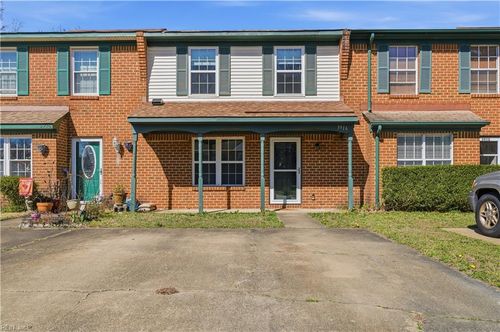 3914 Wyckoff Dr, Virginia Beach, VA, 23452-1872 | Card Image