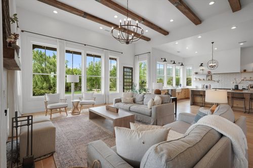 8 Vista La Madera, Sandia Park, NM, 87047-9535 | Card Image