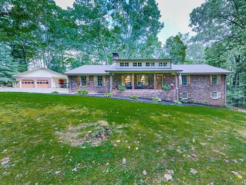 191 Putnam Rd, Canton, GA, 30114-9525 | Card Image
