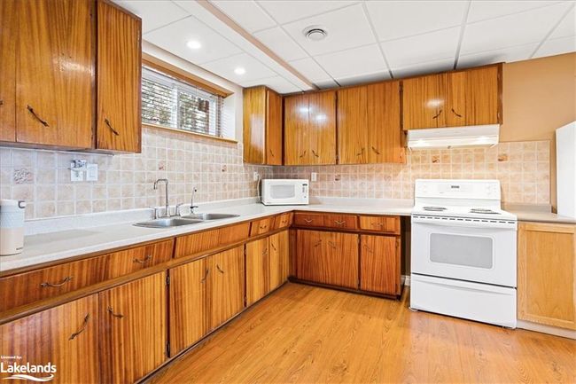 1083 Steeplechase Dr, House other with 3 bedrooms, 2 bathrooms and 10 parking in Algonquin Highlands ON | Image 26