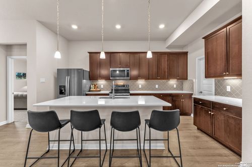 413 Cowboy Peak, Cibolo, TX, 78108-0540 | Card Image