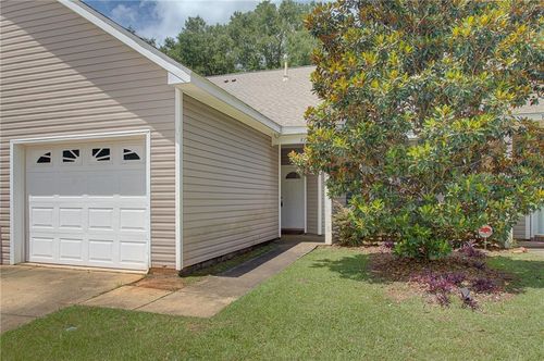 812 Willow Bridge Dr W, Mobile, AL, 36695-4560 | Card Image