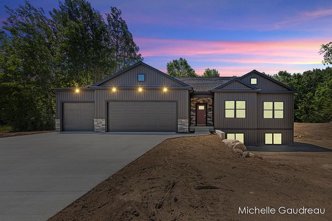 3551 Leaf Ln, House other with 3 bedrooms, 3 bathrooms and null parking in Freeport MI | Image 58