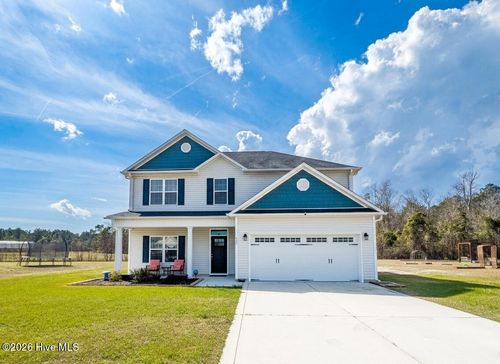 307 Lonesome Dove Court, Maysville, NC, 28555 | Card Image