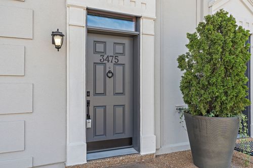 3475 Golf Club Ln, Nashville, TN, 37215-1555 | Card Image