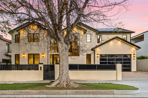 4900 Valjean Ave, Encino, CA, 91436-1336 | Card Image