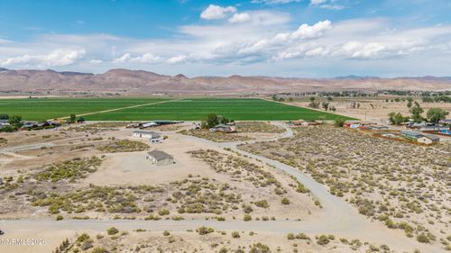 15 Northridge Dr, Yerington, NV, 89447-9748 | Card Image