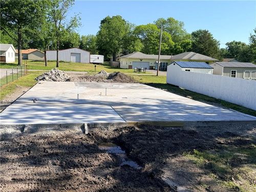 110 E South St, Arma, KS, 66712-4053 | Card Image