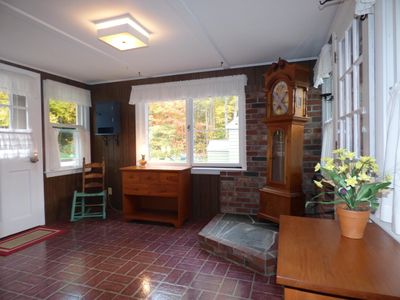 324 Center Street, House other with 3 bedrooms, 1 bathrooms and null parking in Wolfeboro NH | Image 3