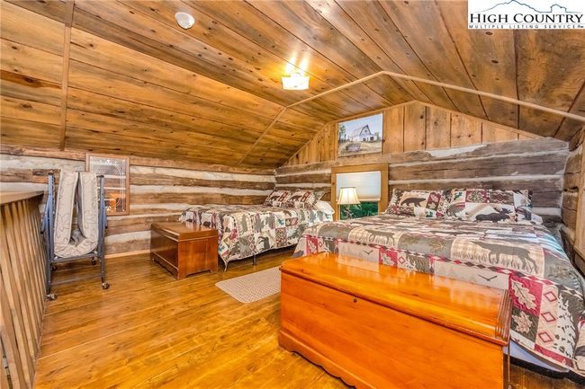 Sleeping loft. | Image 25