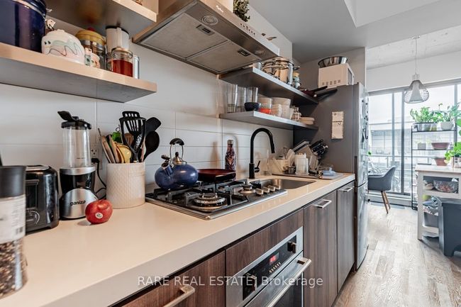 1004 - 560 King St W, Condo with 1 bedrooms, 1 bathrooms and null parking in Toronto ON | Image 5
