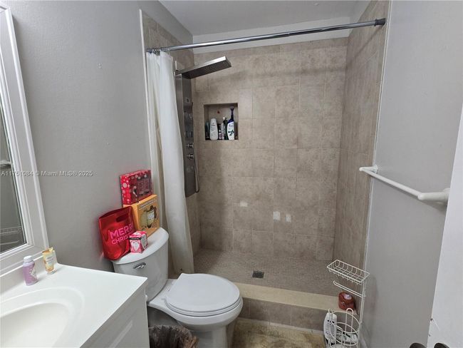 APT-202 - 10002 Winding Lake Rd, Condo with 2 bedrooms, 2 bathrooms and null parking in Sunrise FL | Image 16