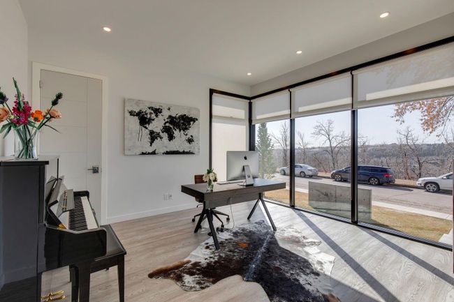 2904 Toronto Crescent Nw, Home with 4 bedrooms, 3 bathrooms and 3 parking in Calgary AB | Image 21
