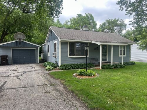 37 S Heather Dr, Crystal Lake, IL, 60014-5072 | Card Image