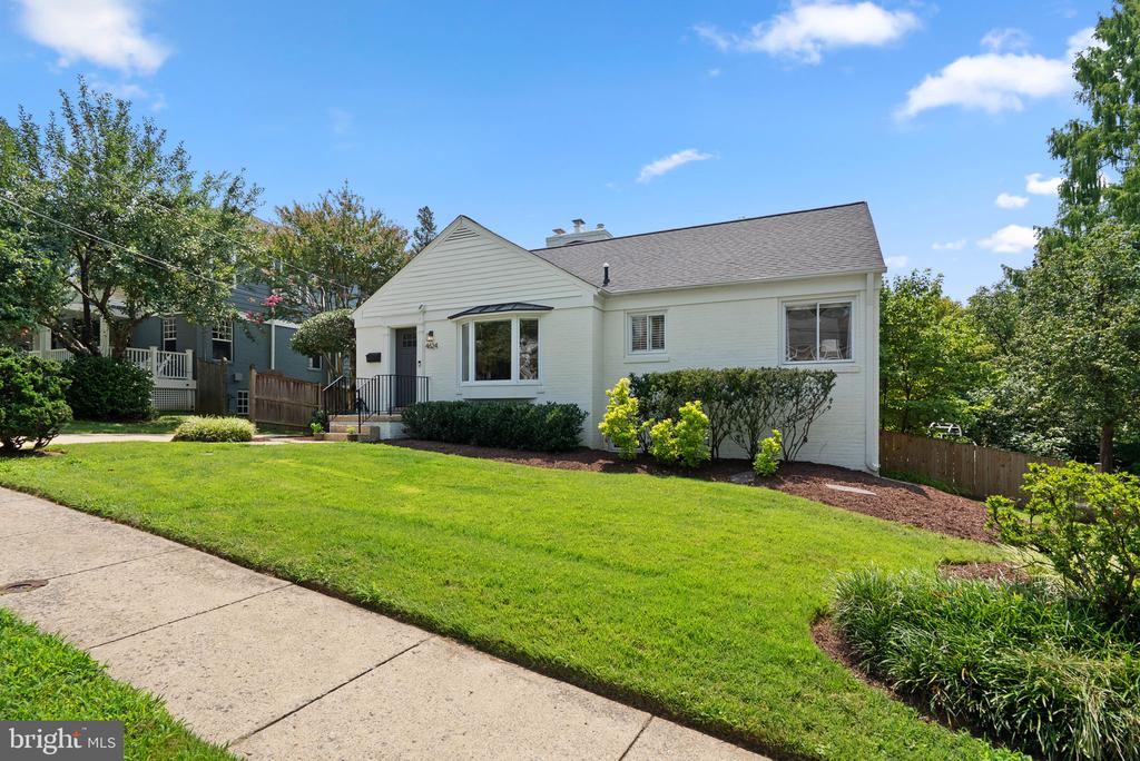 Residential in BETHESDA 3