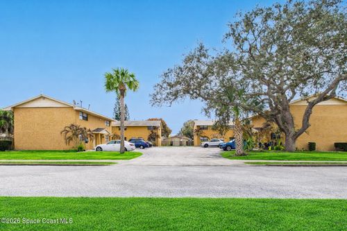 25-25 Elton St, Melbourne, FL, 32935-6746 | Card Image