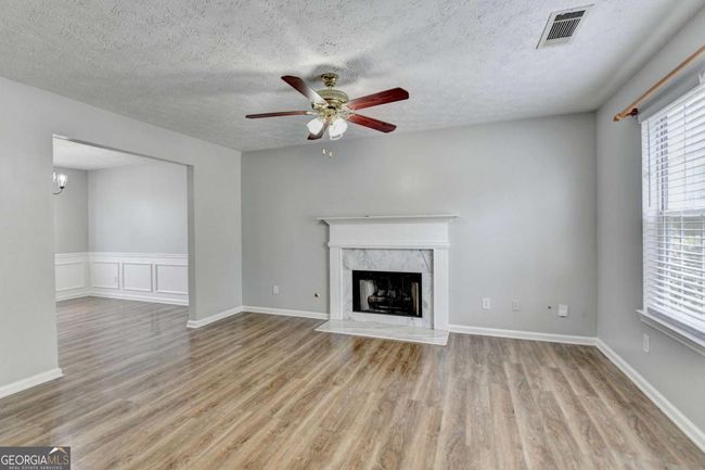 2355 Glen Chase Ln, House other with 3 bedrooms, 3 bathrooms and 4 parking in Lawrenceville GA | Image 6