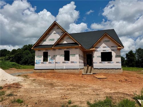 8305 Pyramid Drive, Summerfield, NC, 27358 | Card Image