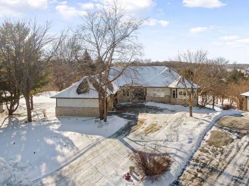 2065 Woodstone Ct, Victoria, MN, 55386-9641 | Card Image