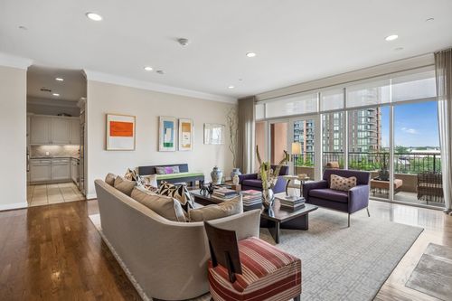 707-2828 Hood Street, Dallas, TX, 75219 | Card Image