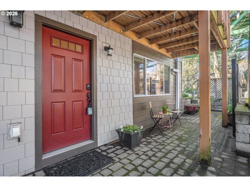 8682 N Willamette Blvd, Portland, OR, 97203-5358 | Card Image