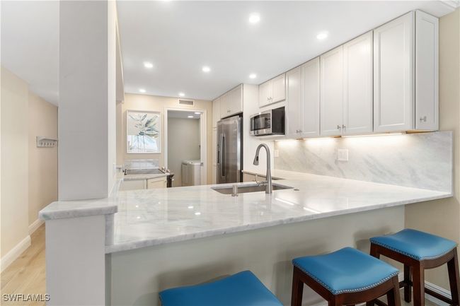 APT-206 - 25900 Hickory Blvd, Condo with 2 bedrooms, 2 bathrooms and null parking in BONITA SPRINGS FL | Image 14