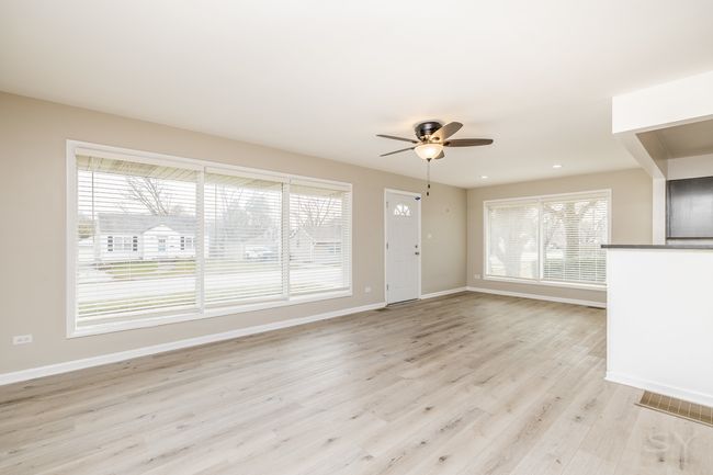 214 N Hunter St, House other with 3 bedrooms, 1 bathrooms and 2 parking in Thornton IL | Image 10