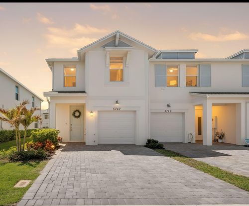 5747 Se Edgewater Cir, Stuart, FL, 34997-3501 | Card Image