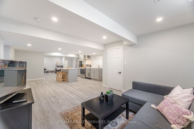 24 Brookhaven Cres, House other with 8 bedrooms, 4 bathrooms and 10 parking in East Garafraxa ON | Image 39
