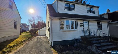 169 Bergen Ave, Clifton, NJ, 07011-1862 | Card Image