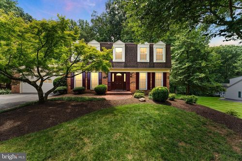 10912 Blue Roan Rd, Oakton, VA, 22124-1901 | Card Image