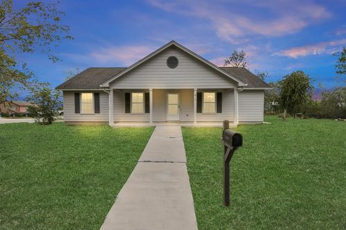 816 Erie Street, Edna, TX, 77957 | Card Image