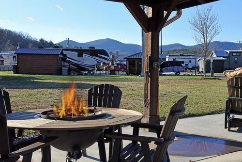 184 Golden Nugget Rd, Blairsville, GA, 30512 | Card Image