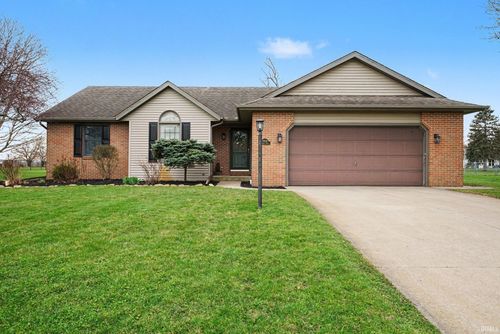 17556 Shannon Ave, Goshen, IN, 46526-8963 | Card Image
