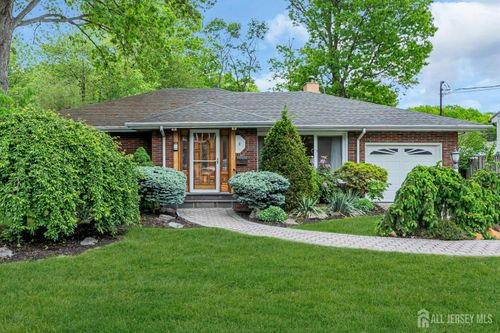 9 Adam Blvd, South Amboy, NJ, 08879-1901 | Card Image