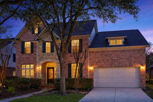 3002 Autumn Cove Ct, Friendswood, TX, 77546-4989 | Card Image