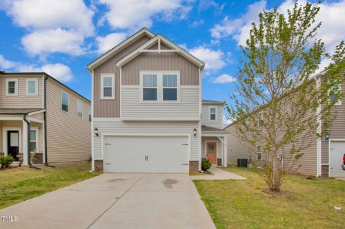 82 White Ash Dr, Clayton, NC, 27527-9577 | Card Image