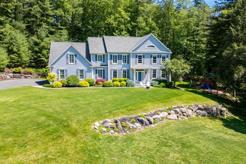 10 Holcomb Hill Rd, West Granby, CT, 06090-1604 | Card Image