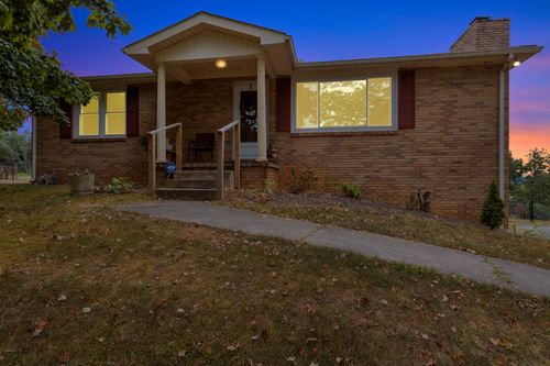2009 Ridgecrest Cir, Dickson, TN, 37055-6020 | Card Image
