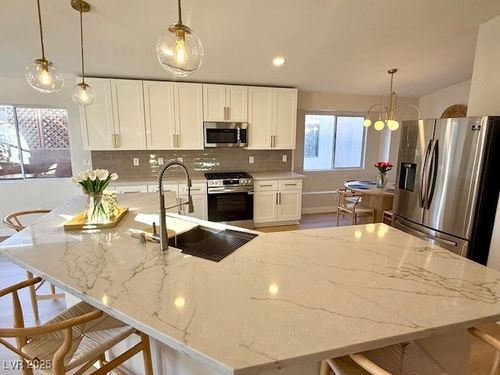 5123 Morning Splash Ave, Las Vegas, NV, 89131-3640 | Card Image