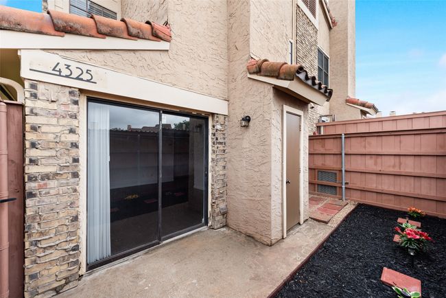 Patio with Storage Closet | Image 36