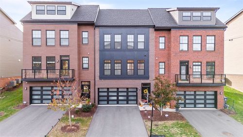 202 Kousa Ln, Venetia, PA, 15367-1713 | Card Image