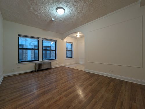 apt-306-5417 N Kenmore Ave, CHICAGO, IL, 60640-1878 | Card Image