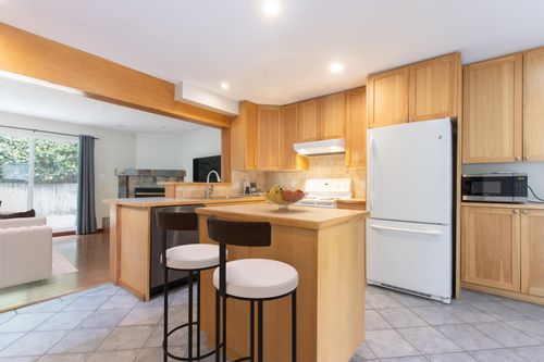 39828 No Name Rd, Squamish, BC, V8B0Z2 | Card Image