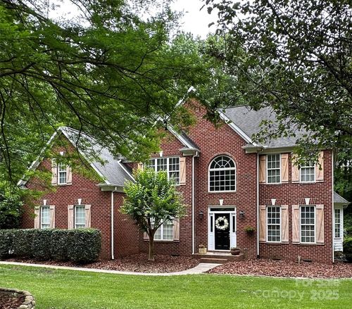 6419 Antioch Ct, Matthews, NC, 28104-9547 | Card Image